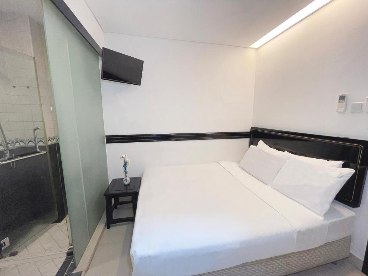 The Snooze Hotel Marine Parade Singapore Exterior photo