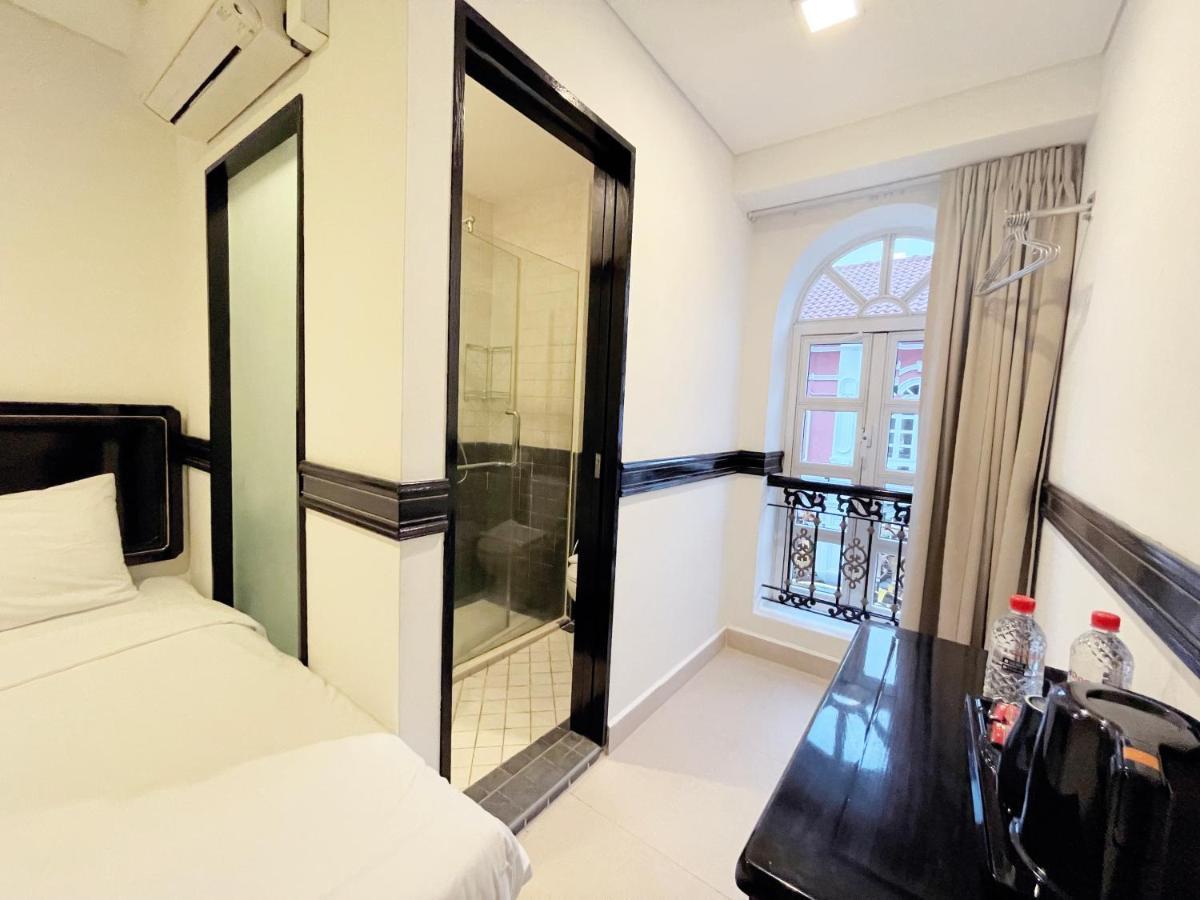 The Snooze Hotel Marine Parade Singapore Exterior photo