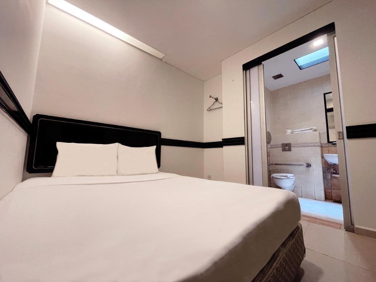 The Snooze Hotel Marine Parade Singapore Exterior photo