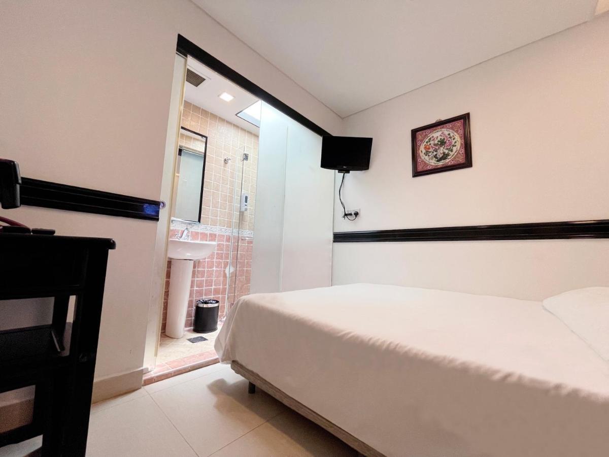 The Snooze Hotel Marine Parade Singapore Exterior photo