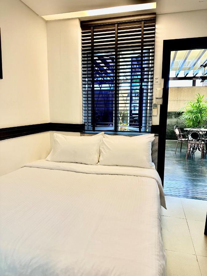 The Snooze Hotel Marine Parade Singapore Exterior photo